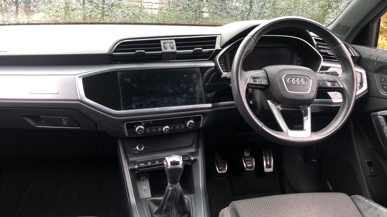Audi Q3 35 TFSI S Line 5dr Petrol Estate